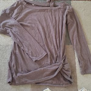Long sleeve tunic cold shoulder, never worn